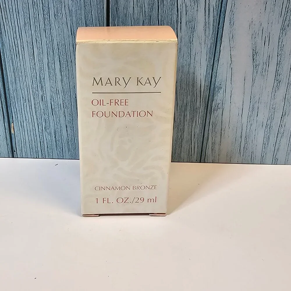 Mary Kay - Oil-Free‎ Foundation Cinnamon Beige #3867 - NIB Old Stock